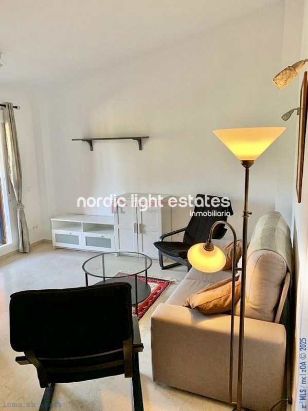 Apartment in perfect condition with 2 terrazas and parking space in Caleta de Vélez