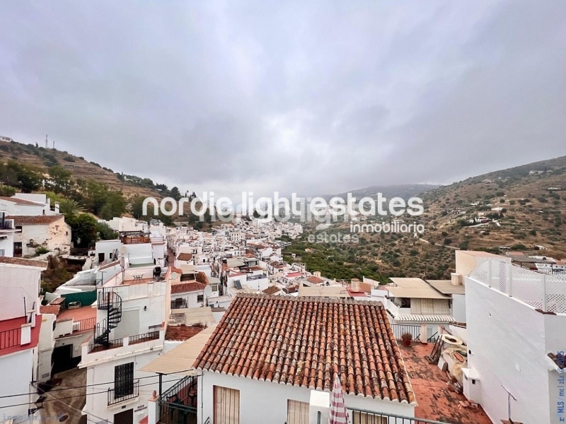 Encantadora casa de pueblo con carácter en el corazón de Torrox Pueblo