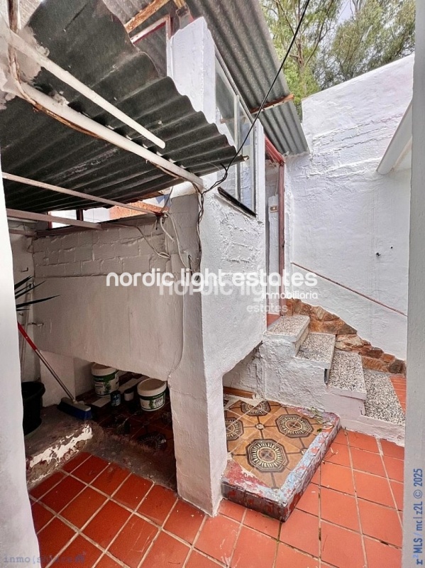 Spacious townhouse with an independent studio in Torrox Pueblo