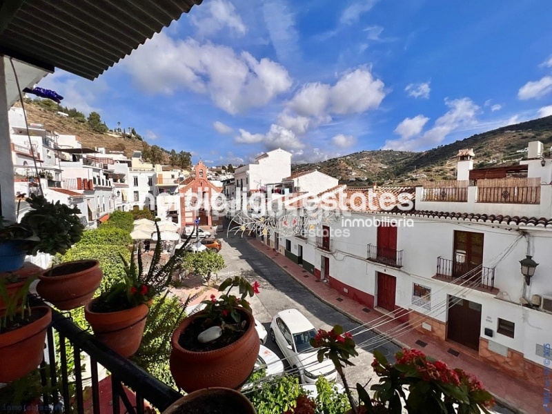Charming village house 3 beds, 2 baths, large terrace in Torrox Pueblo