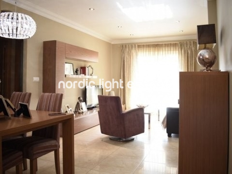 Stunning apartment with enclosed garage in La Rabitilla, Torrox