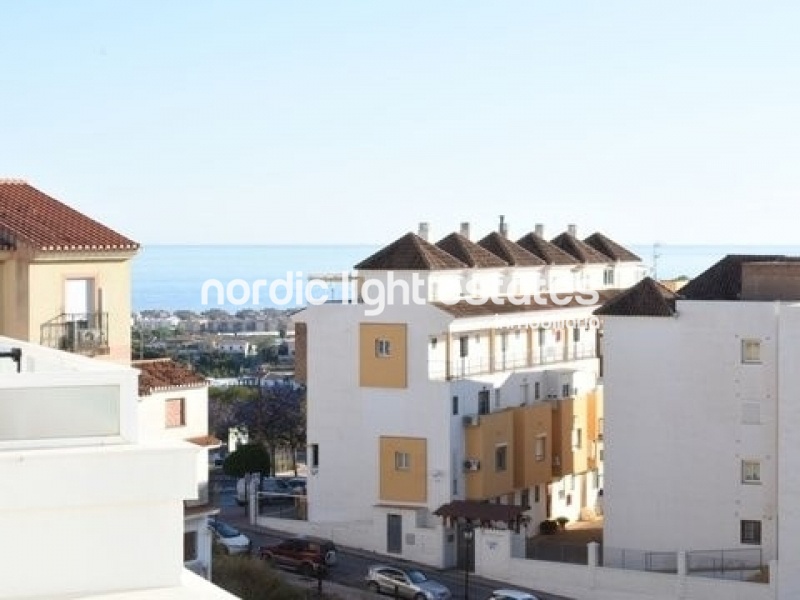 Stunning apartment with enclosed garage in La Rabitilla, Torrox