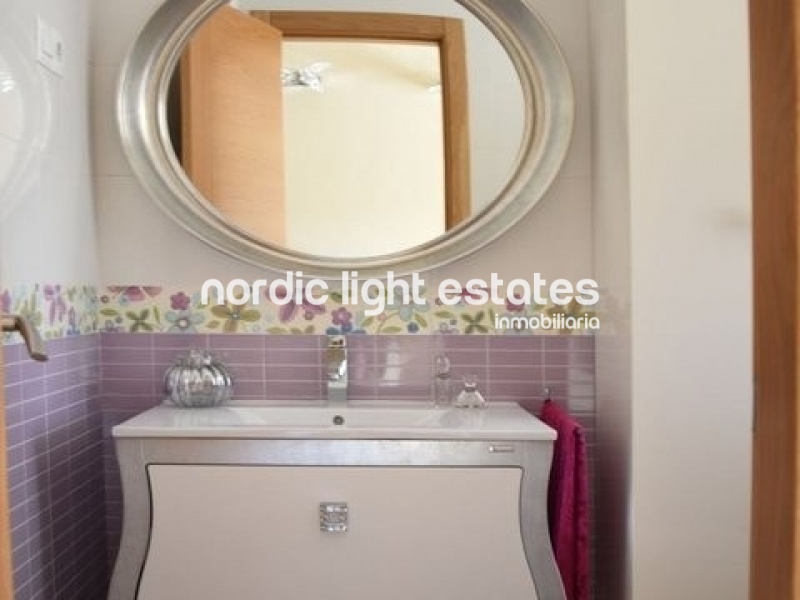 Stunning apartment with enclosed garage in La Rabitilla, Torrox