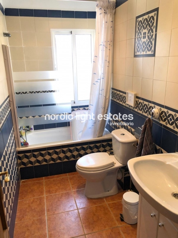 Big offer. 2 detached villas with 2 pools very very close to Torrox Pueblo 