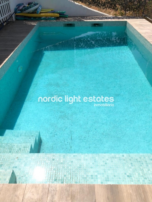 Big offer. 2 detached villas with 2 pools very very close to Torrox Pueblo 