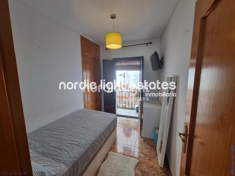 Apartment with exceptional outdoor areas in the center of Frigiliana
