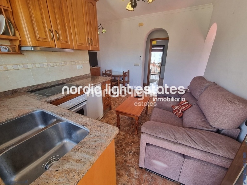 Apartment with exceptional outdoor areas in the center of Frigiliana