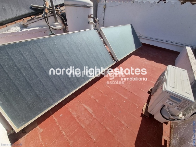 Apartment with exceptional outdoor areas in the center of Frigiliana