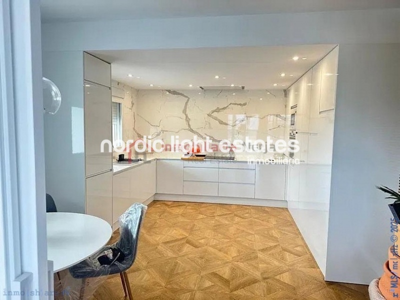 Brand new luxury villa with 350 sqm living space in Almayate bajo