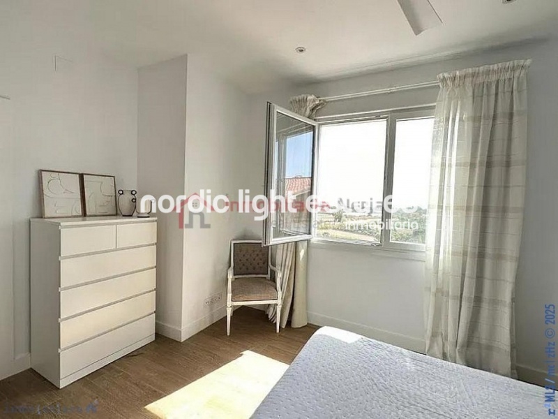 Brand new luxury villa with 350 sqm living space in Almayate bajo