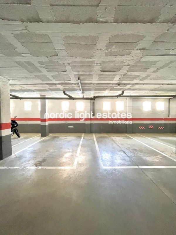 Impresionante ático con amplias terrazas, 2 plazas de garaje y trastero en Baviera Golf