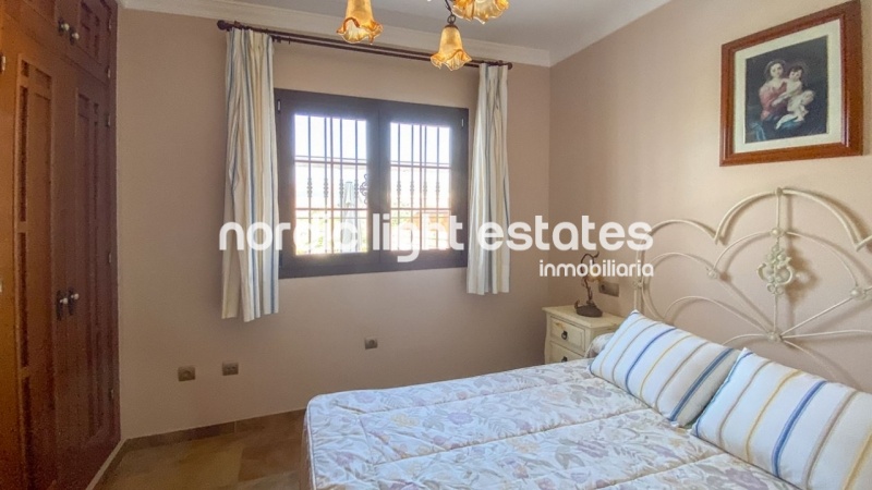 Exceptional detached villa with 4 beds, 3 baths ad 3 guest toilets very close to Frigiliana