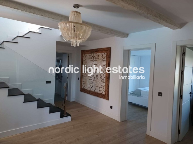 Villa de lujo absolutamente impresionante en Coín. Parcela de 30.000m2