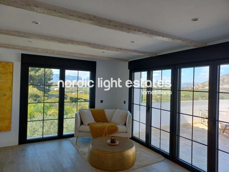 Villa de lujo absolutamente impresionante en Coín. Parcela de 30.000m2