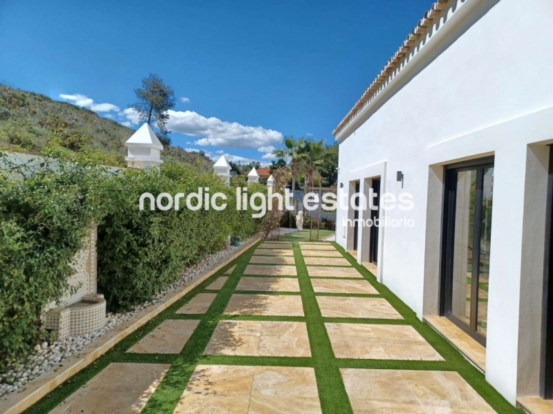 Villa de lujo absolutamente impresionante en Coín. Parcela de 30.000m2