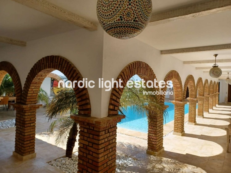 Villa de lujo absolutamente impresionante en Coín. Parcela de 30.000m2