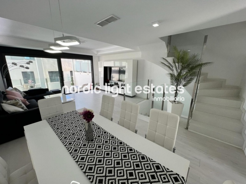 Modern and luxurious townhouse in Añoreta Golf area in Rincón de la Victoria