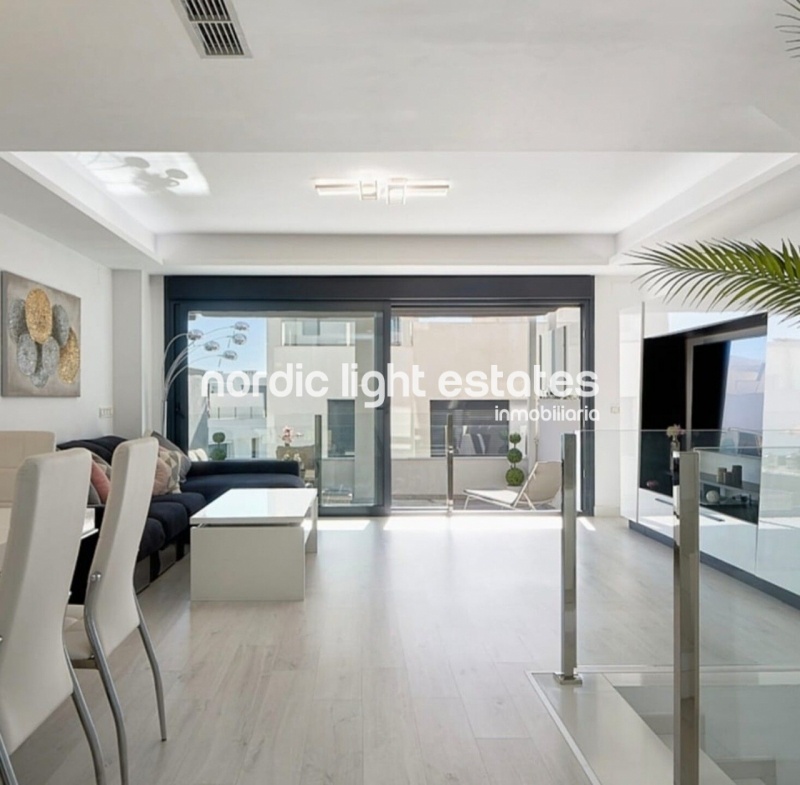 Modern and luxurious townhouse in Añoreta Golf area in Rincón de la Victoria