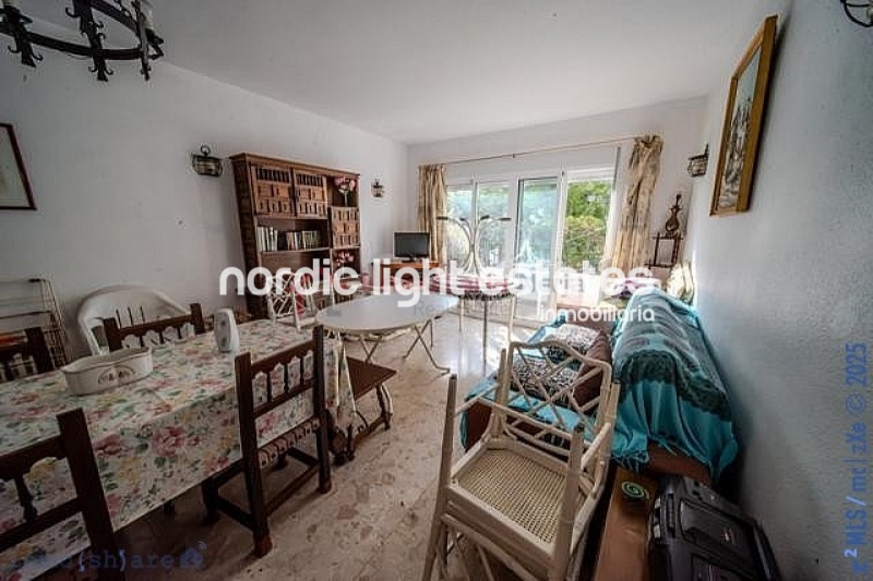 Detached villa with 2 independent homes with private pool in Nerja