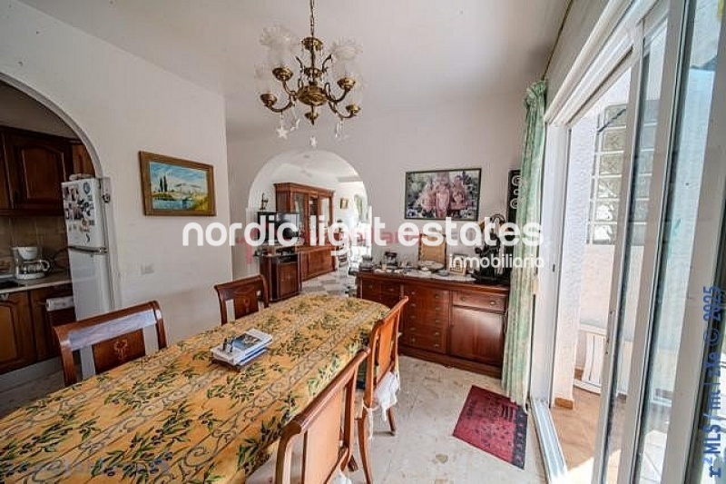 Detached villa with 2 independent homes with private pool in Nerja