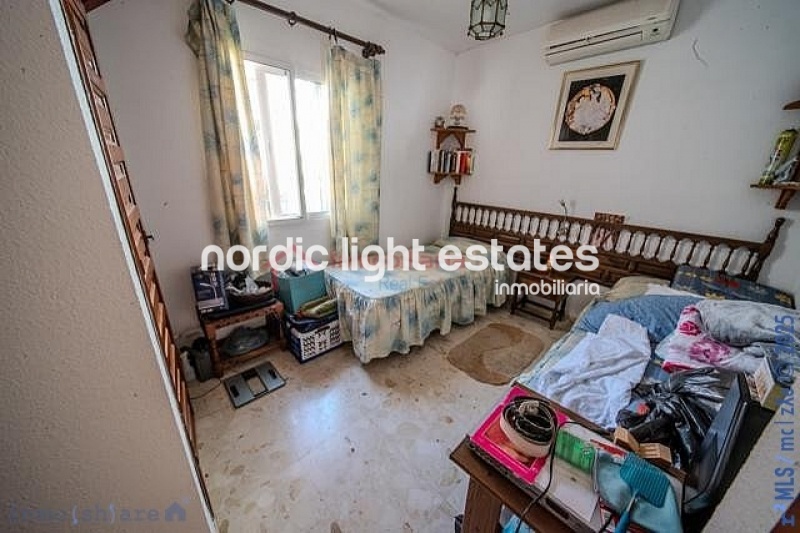 Detached villa with 2 independent homes with private pool in Nerja