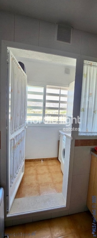Magnificent corner apartment in Algarrobo Costa. Store room and parking space 