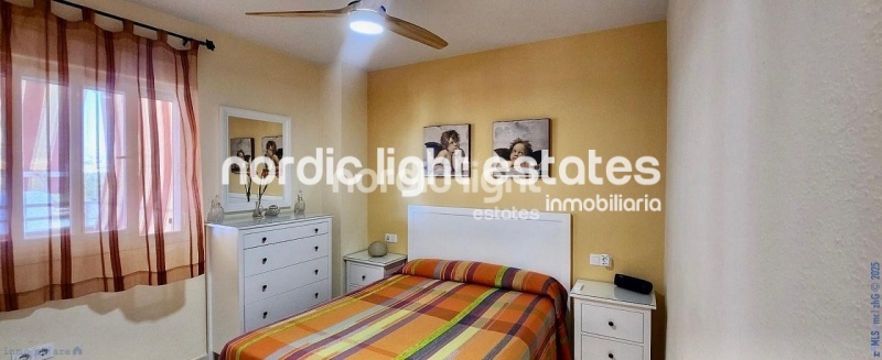 Magnificent corner apartment in Algarrobo Costa. Store room and parking space 