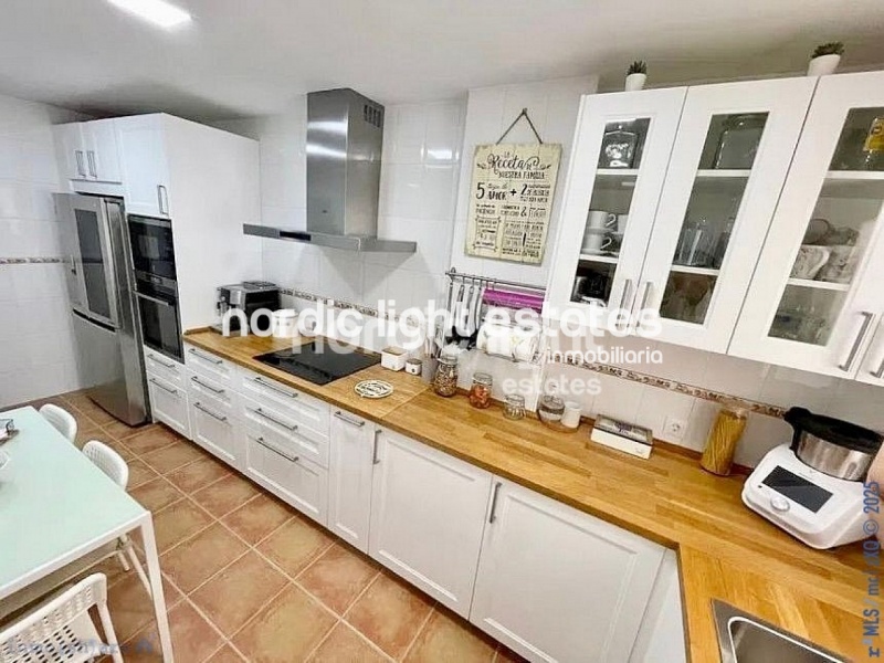 Stunning modern townhouse with a lot of outside space in Añoreta, Rincón de la Victoria