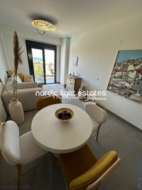 Ultra modern almost new apartment with parking space and store room in Algarrobo Costa 