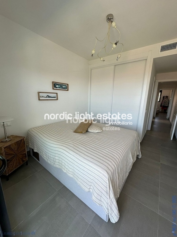 Ultra modern almost new apartment with parking space and store room in Algarrobo Costa 