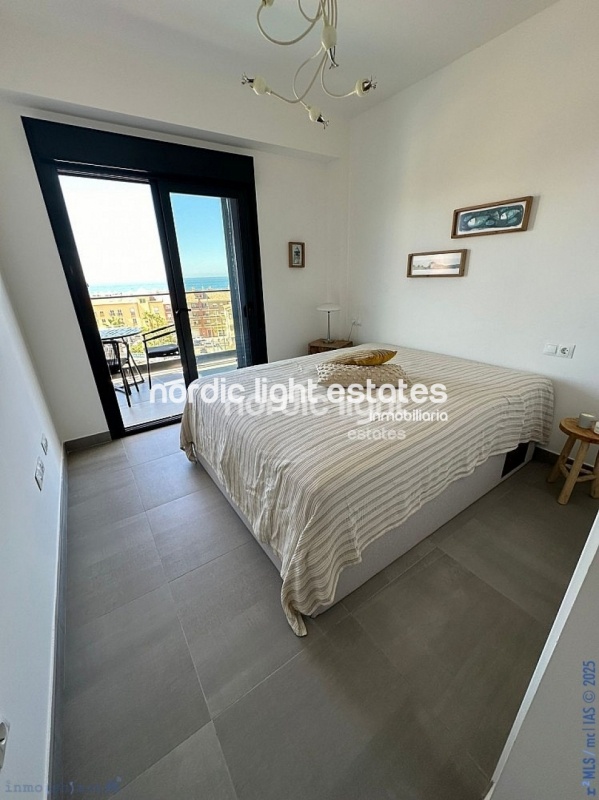 Ultra modern almost new apartment with parking space and store room in Algarrobo Costa 