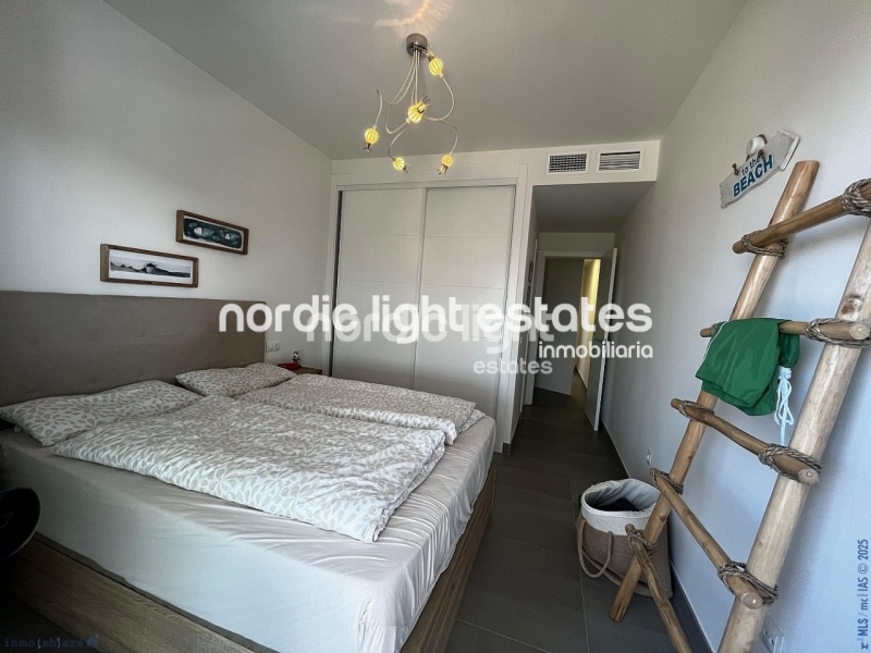 Ultra modern almost new apartment with parking space and store room in Algarrobo Costa 