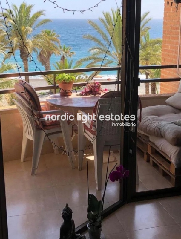 Estupendo apartamento frente al mar en Almuñécar