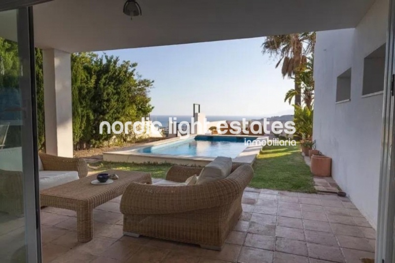 Spectacular villa in Rincón de la Victoria