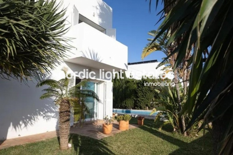 Spectacular villa in Rincón de la Victoria