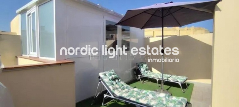 Ático exclusivo con una espectacular terraza de 70m2 y parking en Málaga capital