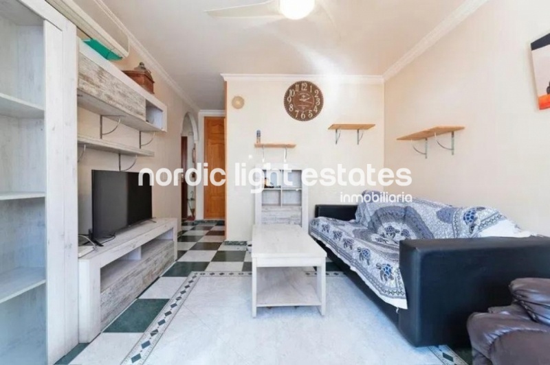 Ocasión. Bonito apartamento en Carabeo, Nerja