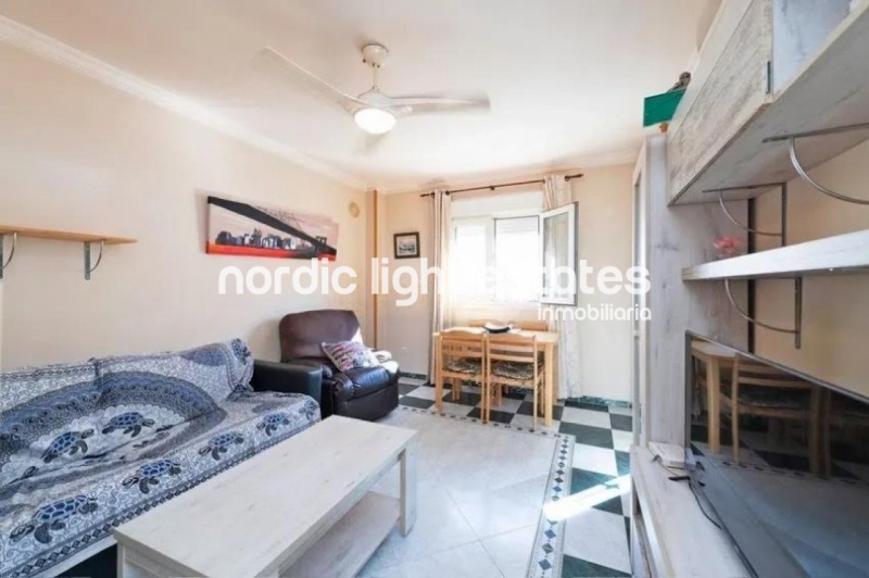 Ocasión. Bonito apartamento en Carabeo, Nerja