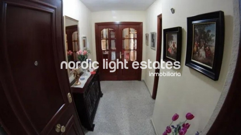 Spacious and bright apartment in the area of Carlos Haya, Málaga city