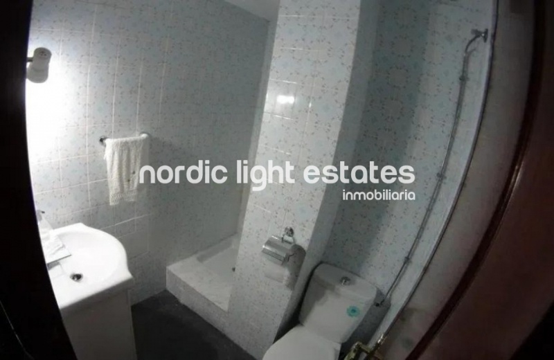 Spacious and bright apartment in the area of Carlos Haya, Málaga city