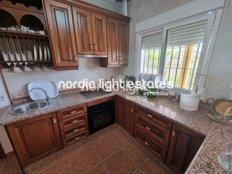  Lovely and large countryhouse in Canillas de Aceituno