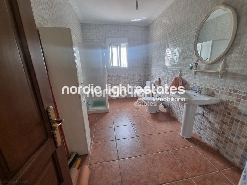  Lovely and large countryhouse in Canillas de Aceituno