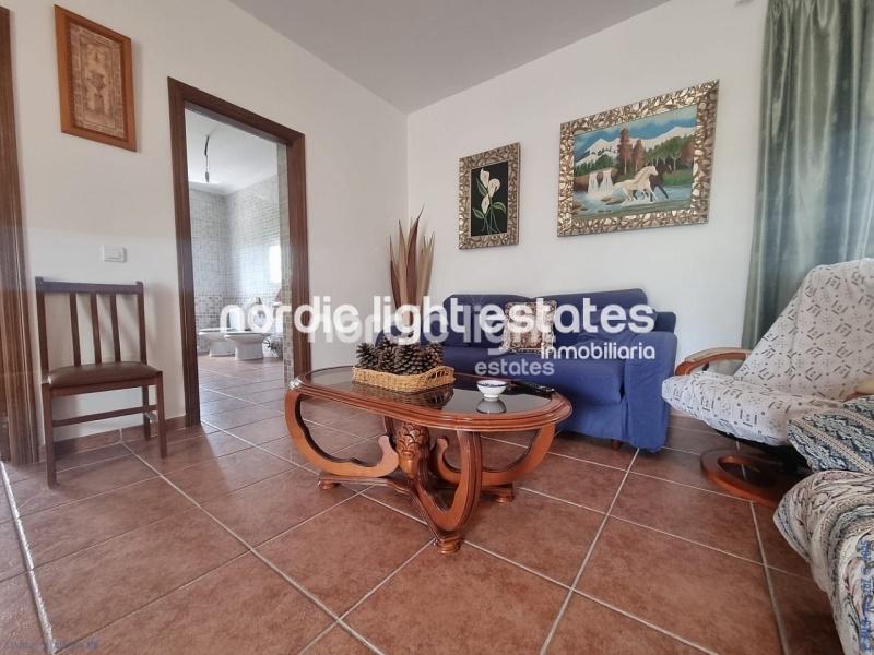  Lovely and large countryhouse in Canillas de Aceituno