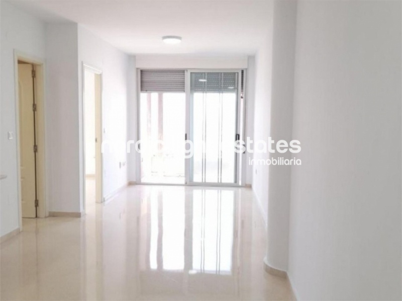 Beachfront apartment in Caleta de Vélez