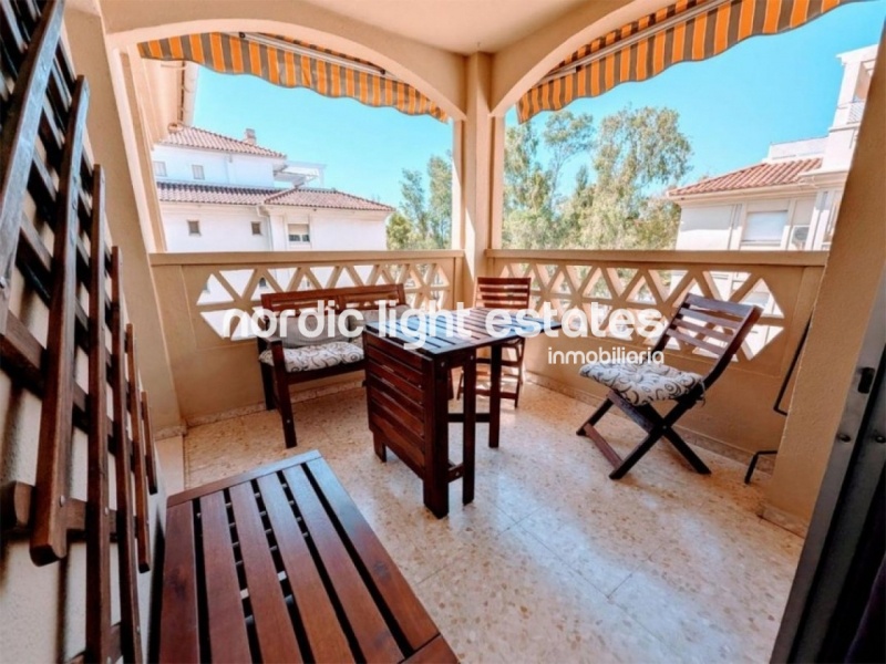 Bright apartment in El Cónsul, Málaga city. 4 bedrooms