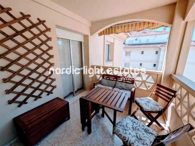 Bright apartment in El Cónsul, Málaga city. 4 bedrooms