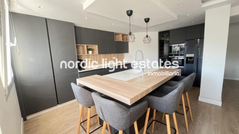 Stunning apartment renovated with top-quality Churriana 