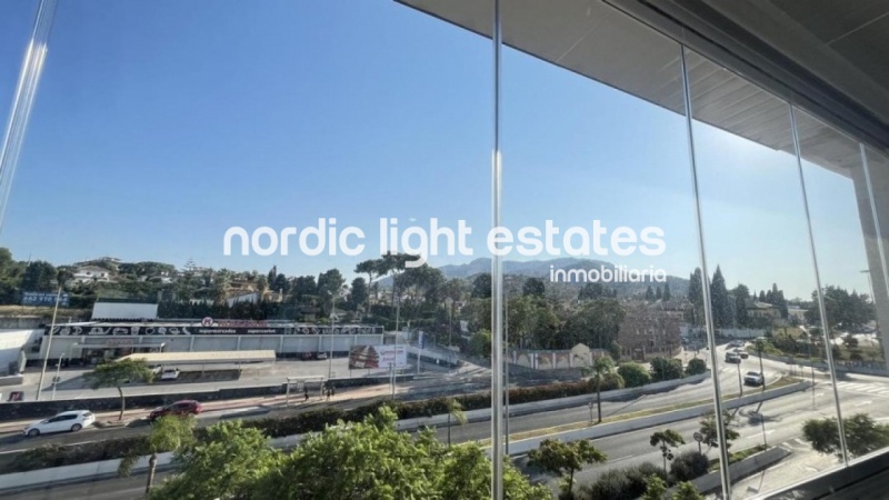 Stunning apartment renovated with top-quality Churriana 