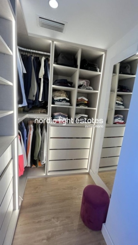 Stunning apartment renovated with top-quality Churriana 