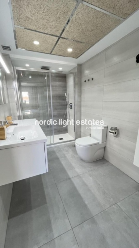 Stunning apartment renovated with top-quality Churriana 
